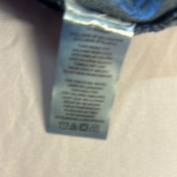 True Religion Blue Jeans with Signature Horseshoe Stitching - Picture 8 of 8